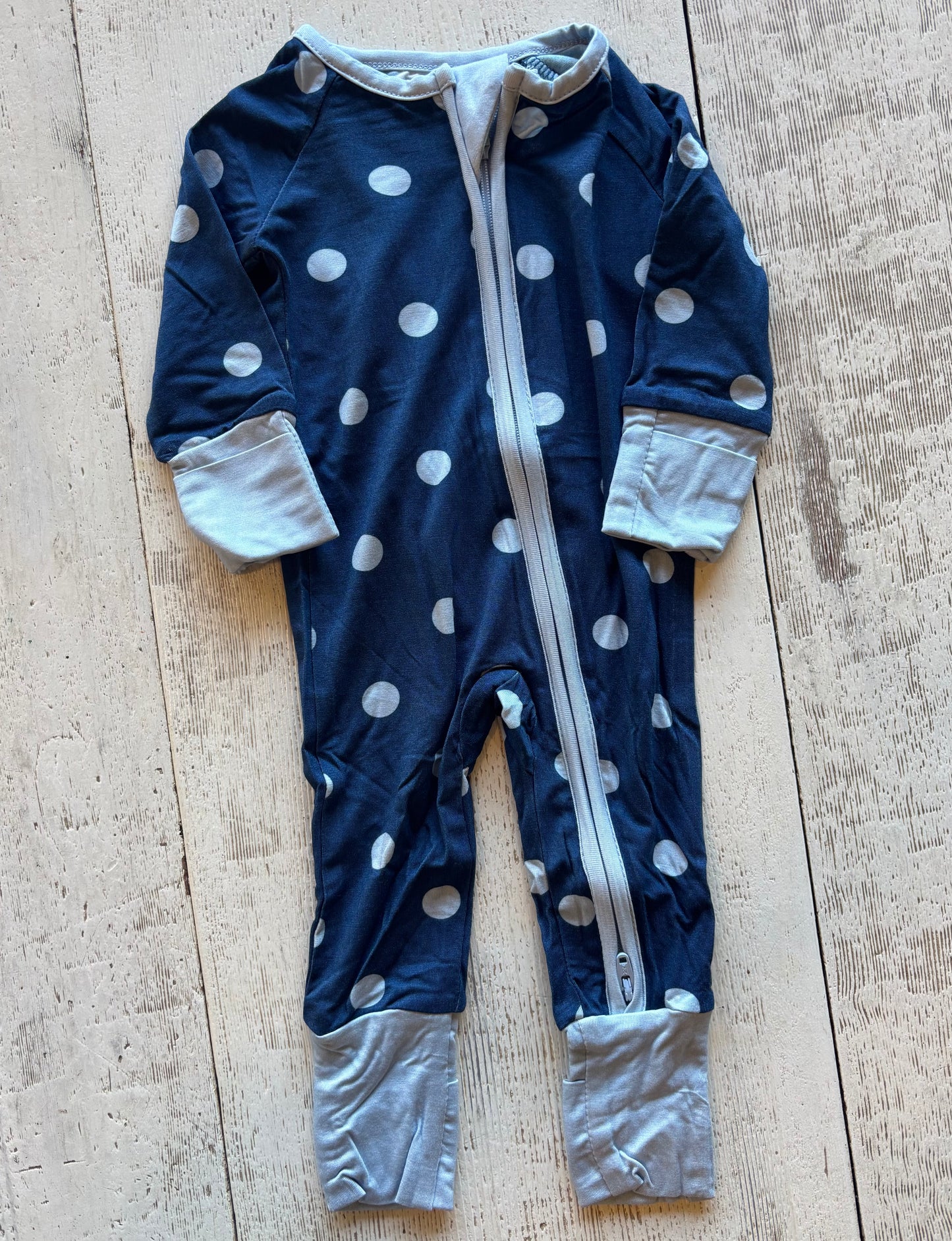 Dot Bamboo Sleeper