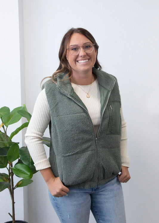 Georgia Polar Collar Vest