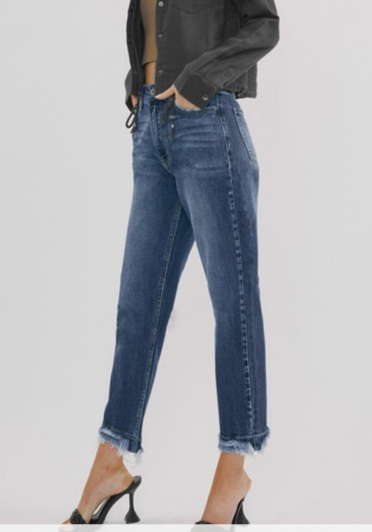 Ariana Relaxed Fit Jean